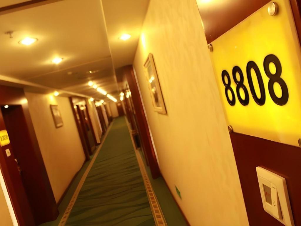 Greentree Inn Taiyuan Pingyang Road Business Hotel Екстер'єр фото